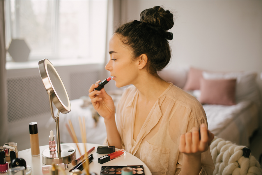 5 Common Makeup Mistakes That Are Ruining Your Look
