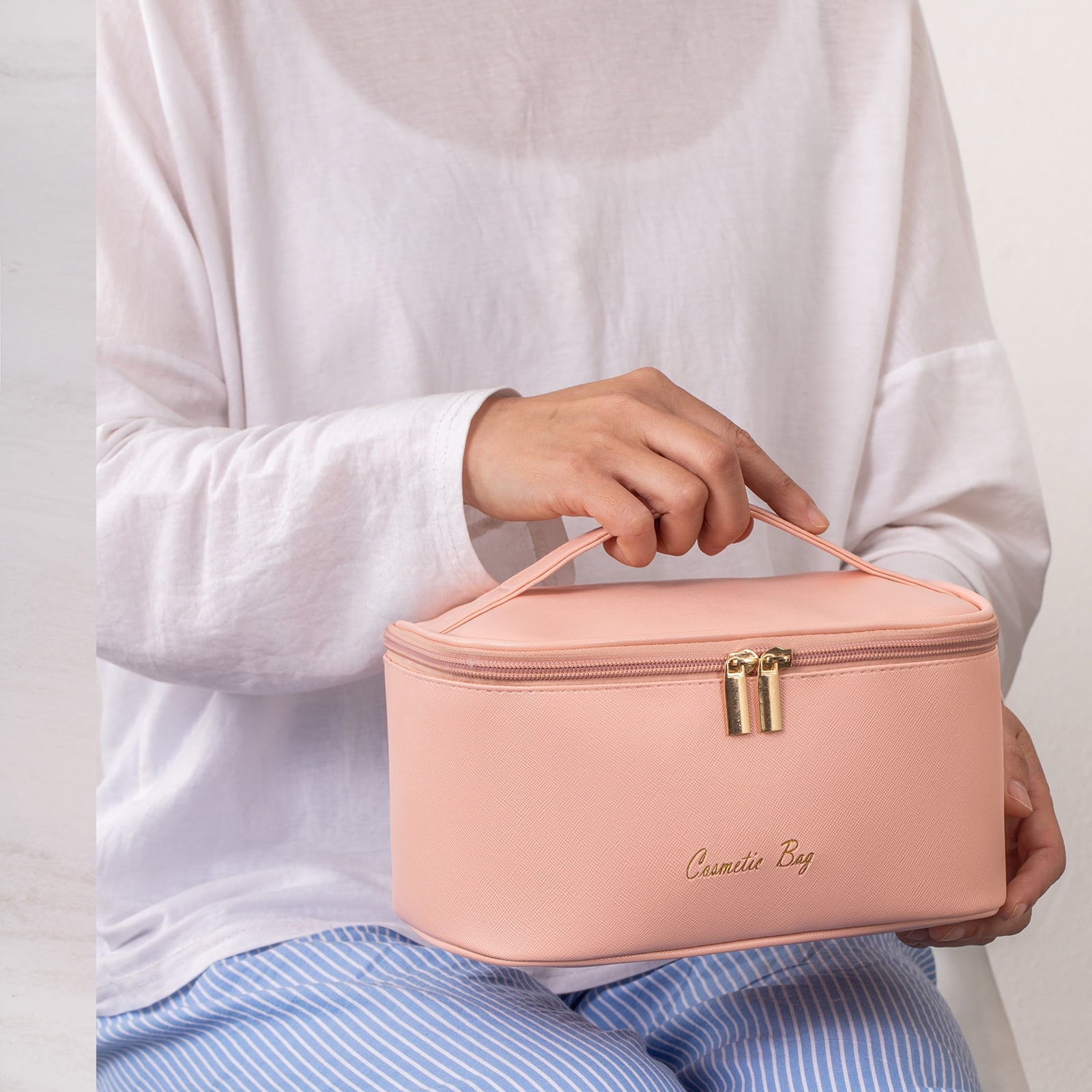 Preppy Makeup Bag Travel Cosmetic Bags Small for Women Girls Zipper Pouch Case Organizer Waterproof Cute (Beige)