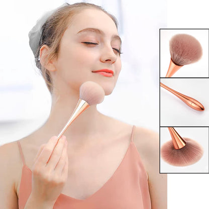 Miraveila Fluffy Brush Set in packaging — 3-piece blush and powder brush gift