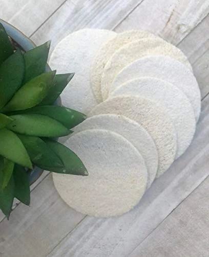 Reusable cotton rounds close-up — soft washable eco-friendly skincare pads